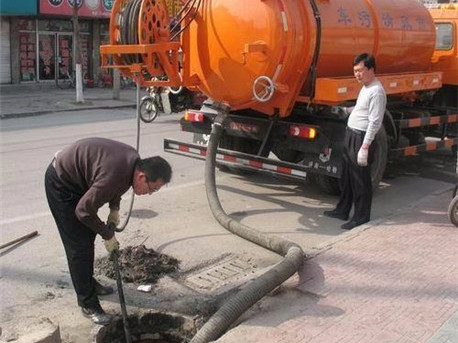 兰洋镇清掏化粪池，健康生活从这里开始